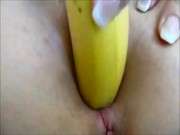 Маструбацыя бананом в киску
